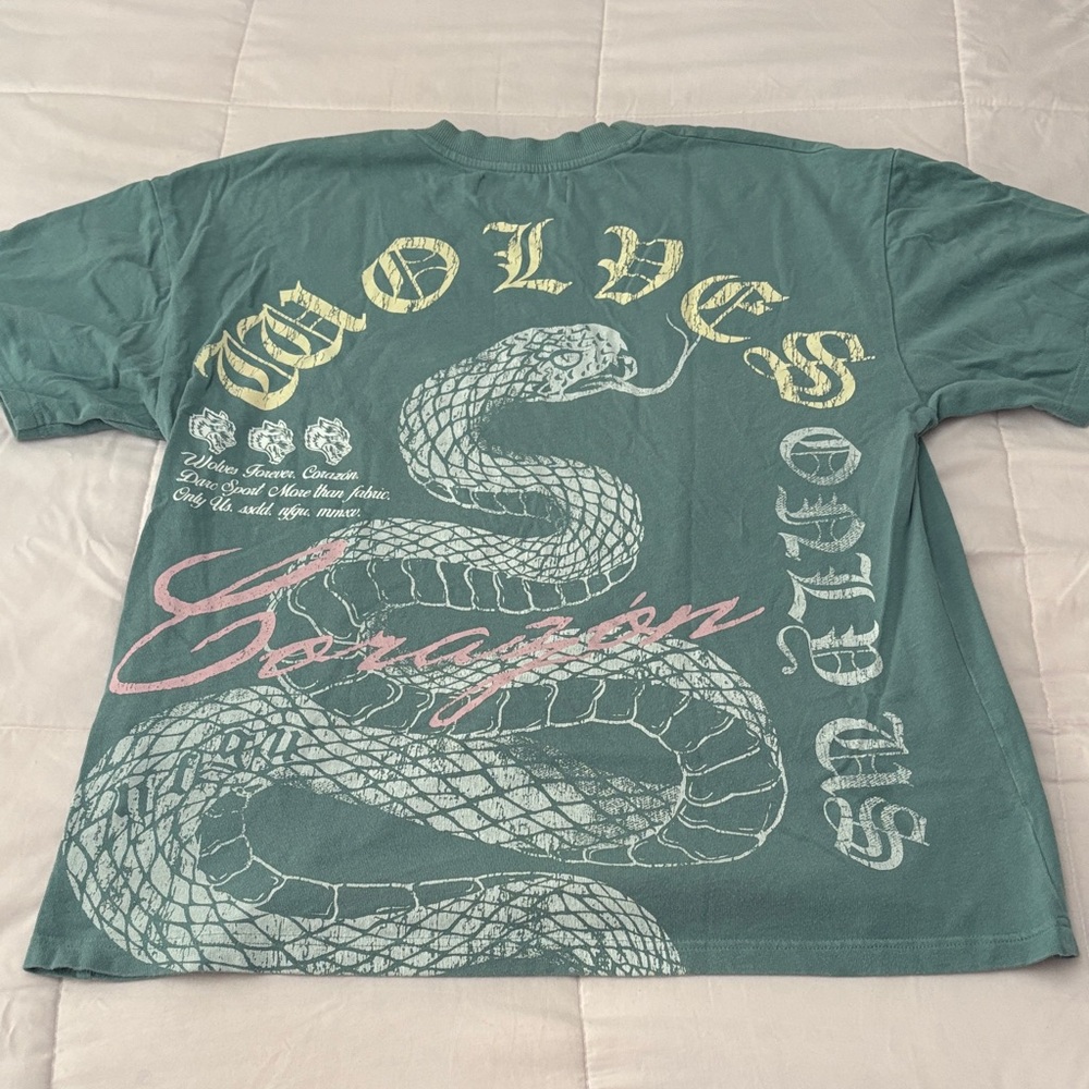 Darc Sport Wolves Snake Graphic Tee